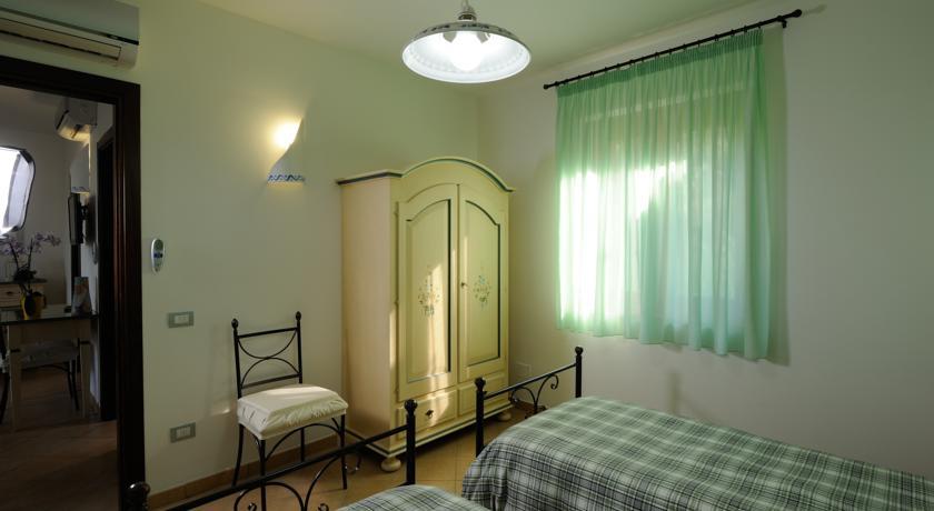 Agriturismo Torre Dei Preti Peschici Room photo